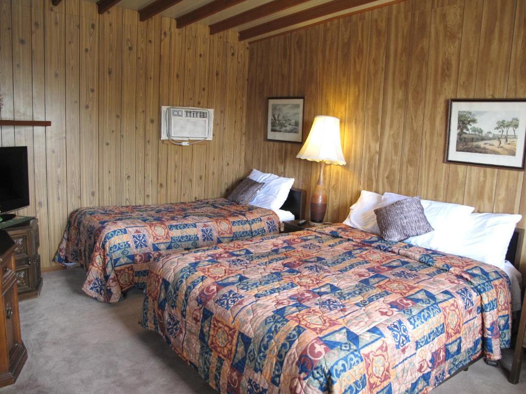 Blue Mountain Motel Pincher Creek Quarto foto